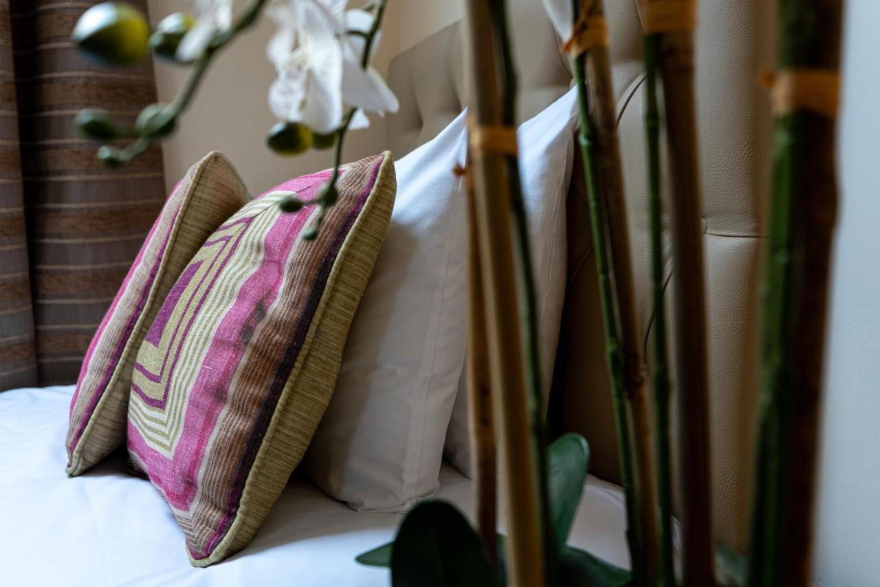 Brogans Bar&Hotel Trim Eksteriør billede